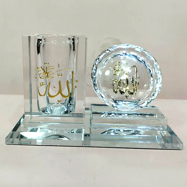 Exclusive Decorative Showpiece